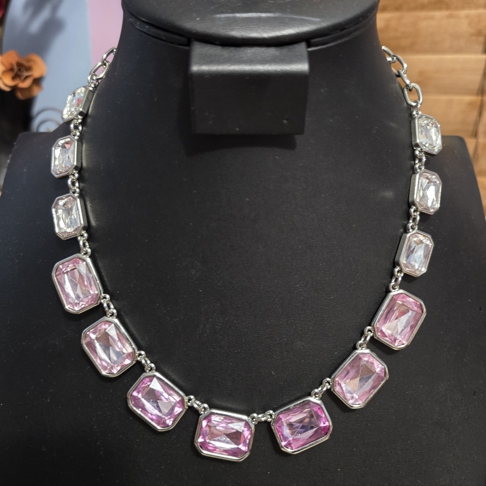 White House Black Market WHBM Pink Lucite & Clear Glass Statement Necklace